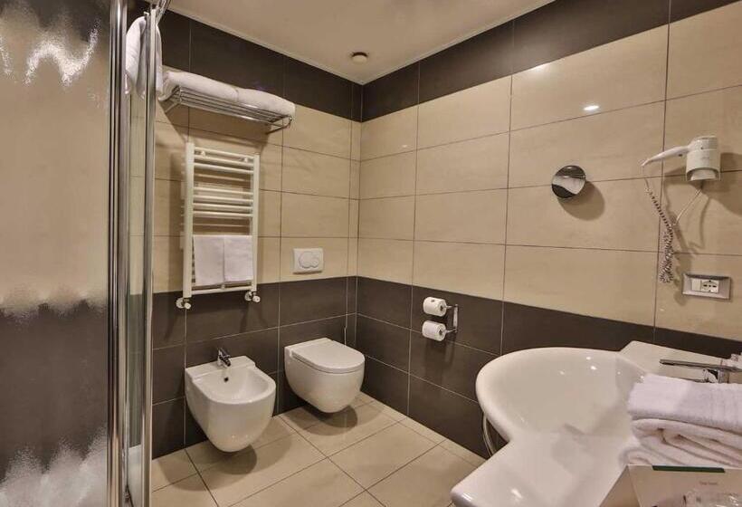 اتاق راحتی سه تخته, Best Western Plus Hotel Galileo Padova