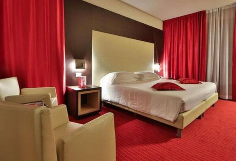 Quarto Superior Cama King, Best Western Plus Hotel Galileo Padova