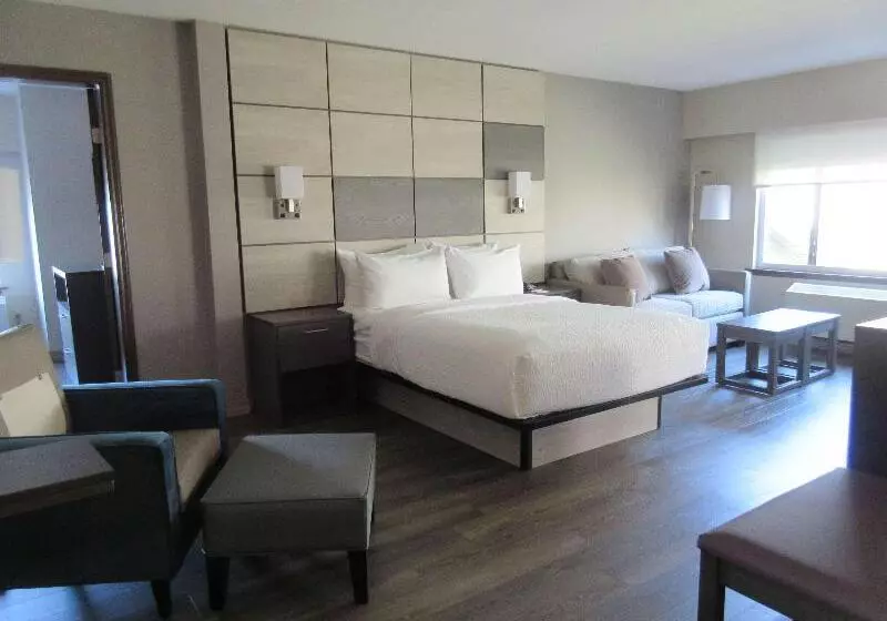 Suite Queen Bed, Best Western Premier Aberdeen Kamloops