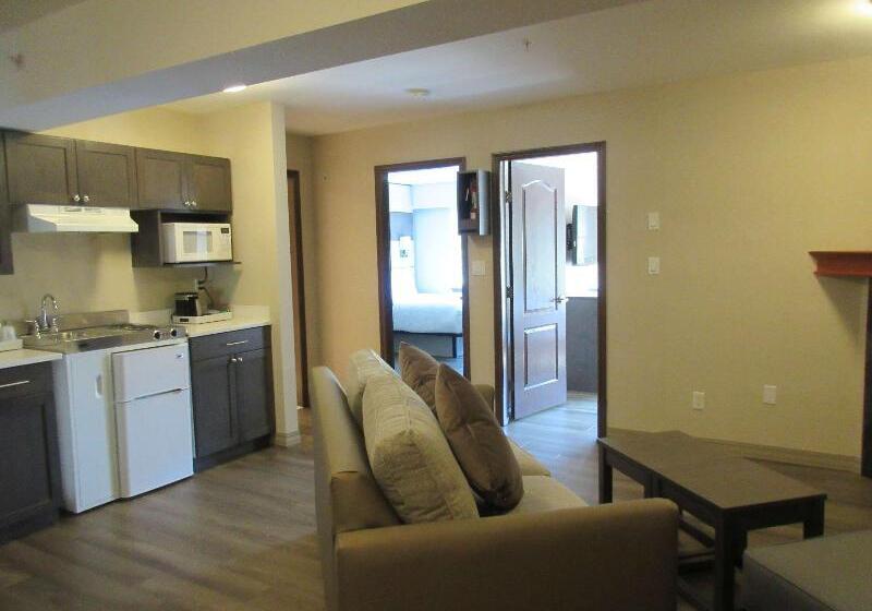 Suite Queen Bed, Best Western Premier Aberdeen Kamloops