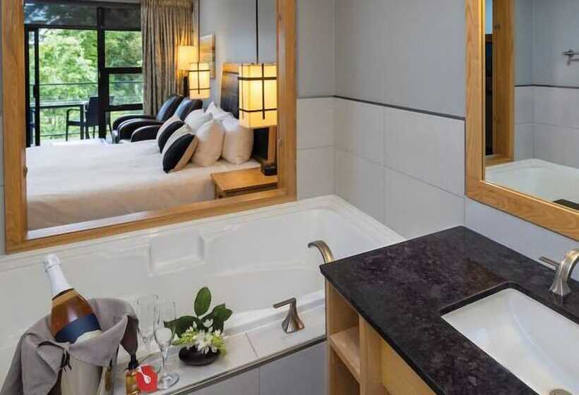 带双人床的经典房间, Brentwood Bay Resort & Spa