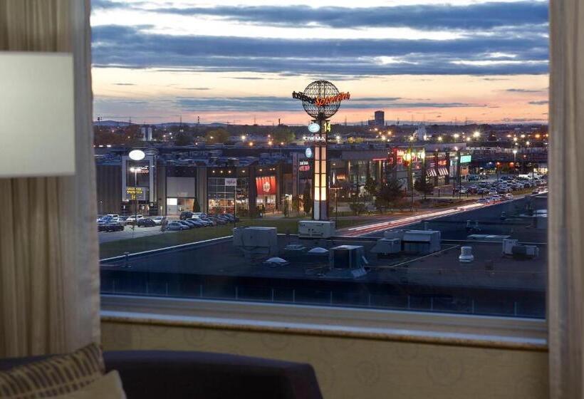 غرفة قياسية سرير كينج, Courtyard By Marriott Montreal Airport