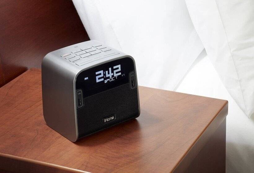 غرفة قياسية, Courtyard By Marriott Montreal Airport