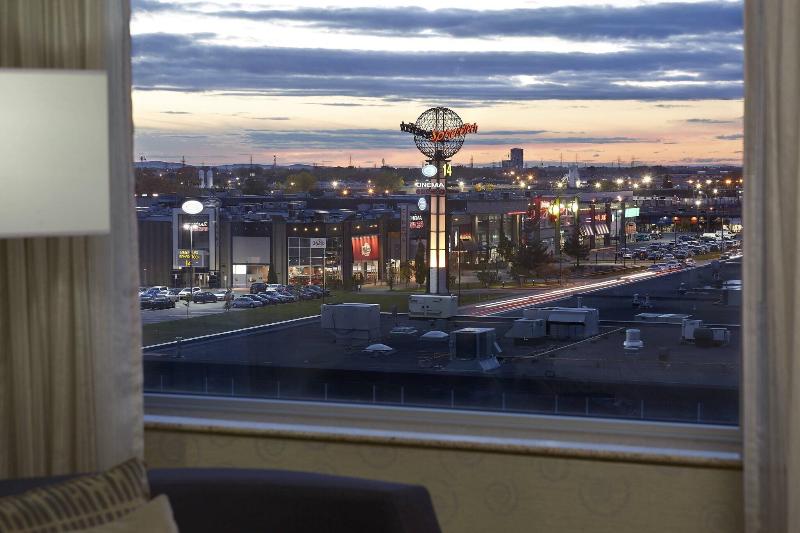 غرفة قياسية سرير كينج, Courtyard By Marriott Montreal Airport