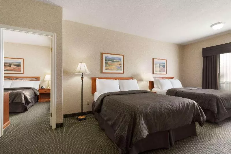 اتاق استاندارد با تخت بزرگ, Days Inn By Wyndham Saskatoon