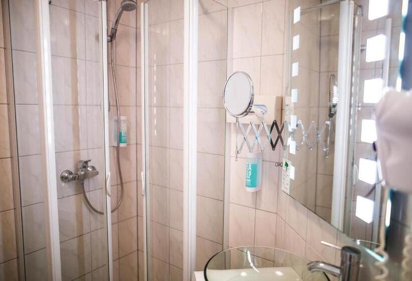 标准单人间, Domizil