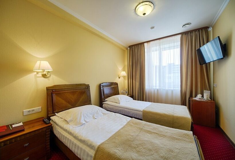 اتاق اکونومی, Europe