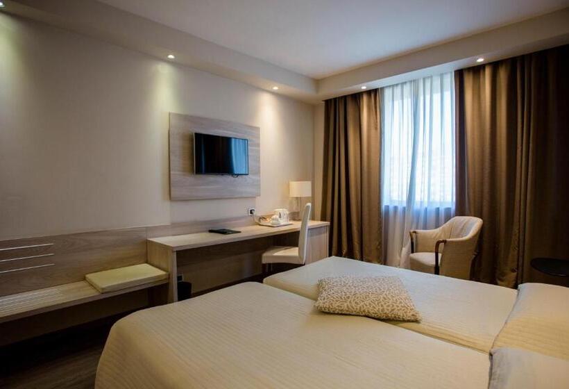 اتاق استاندارد, Hostellerie Du Cheval Blanc