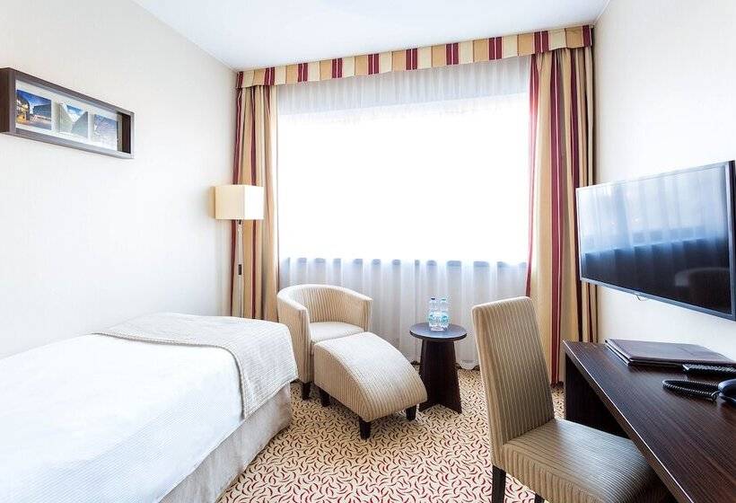 Номер Стандарт Индивидуальный, Qubus Hotel łódź