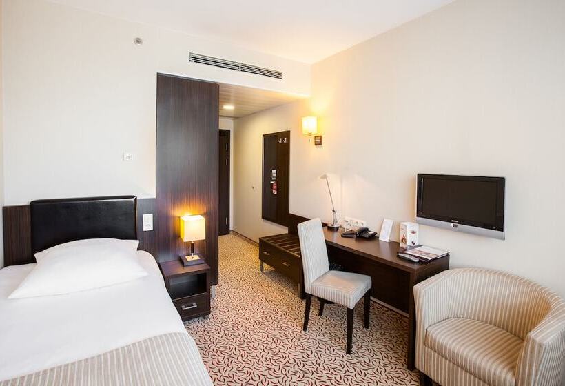 اتاق استاندارد یک نفره, Qubus Hotel łódź