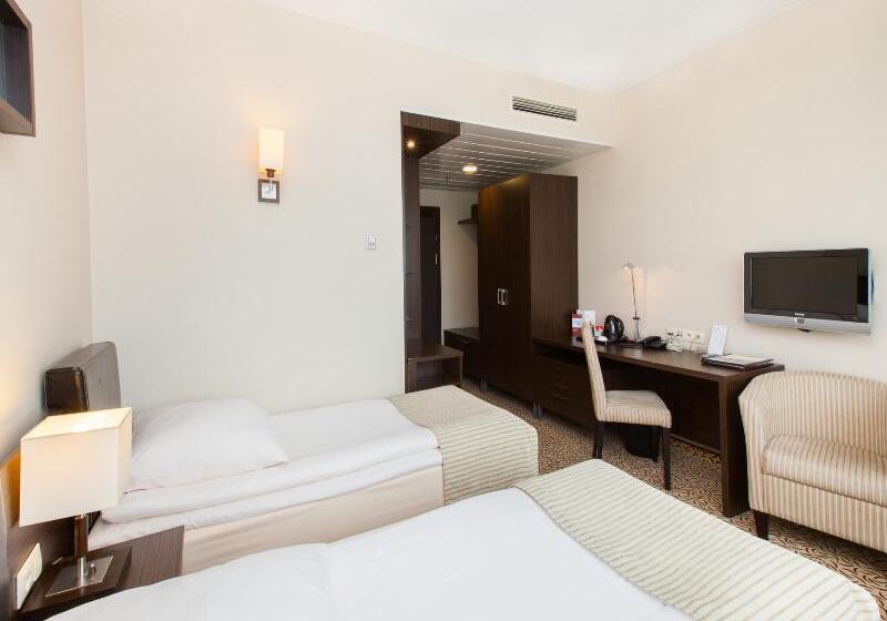 Номер Стандарт, Qubus Hotel łódź