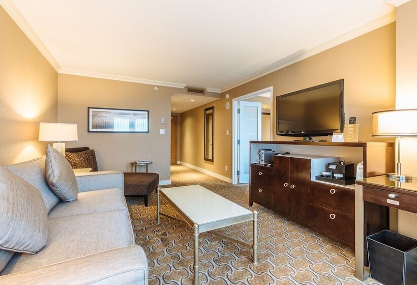 可观景的套房, River Rock Casino