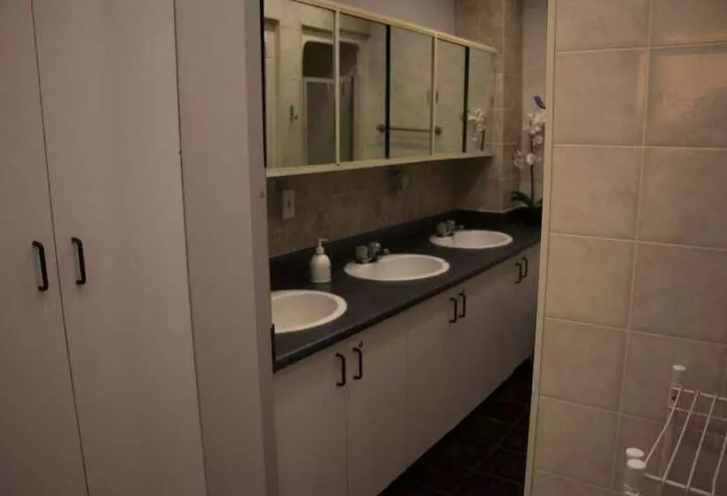 バスルーム共有のシングルスタンダード, St Lawrence Residences And Suites