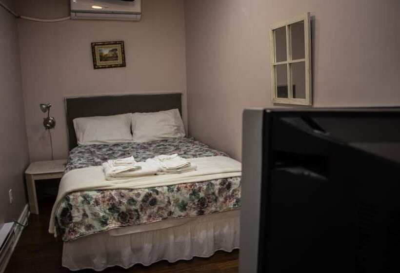 اتاق استاندارد با سرویس بهداشتی مشترک, St Lawrence Residences And Suites