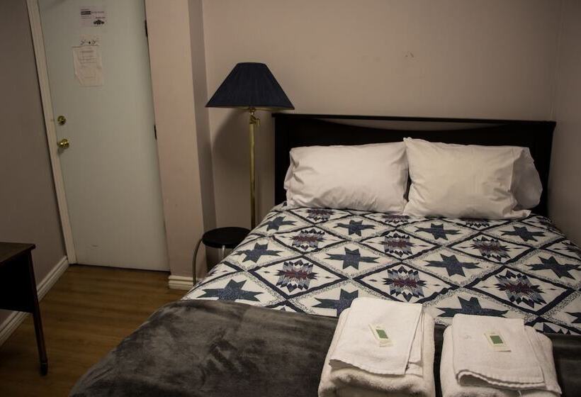 스탠다드 룸 공동 욕실, St Lawrence Residences And Suites