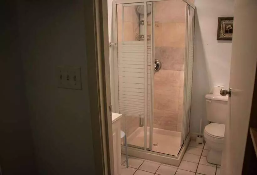 スーペリアースイート, St Lawrence Residences And Suites