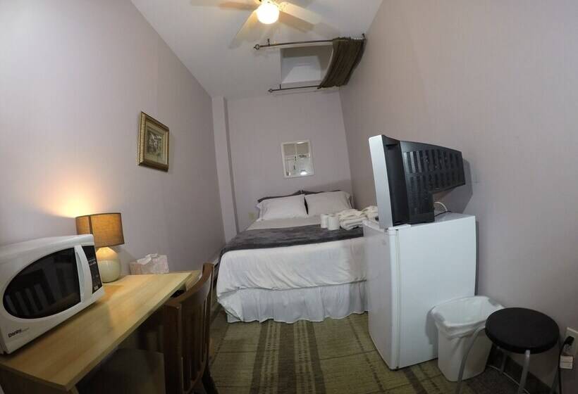 스탠다드 룸 공동 욕실, St Lawrence Residences And Suites