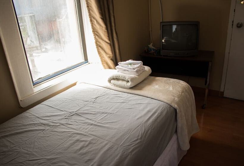 سوییت لوکس, St Lawrence Residences And Suites