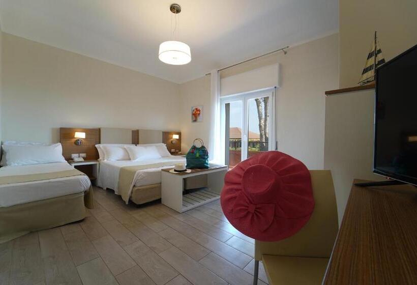 Üç Kişilik Standart Oda, Amareclub Club Casarossa