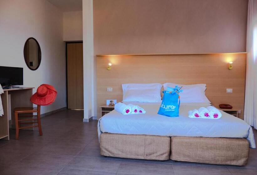 Üç Kişilik Standart Oda, Amareclub Club Casarossa