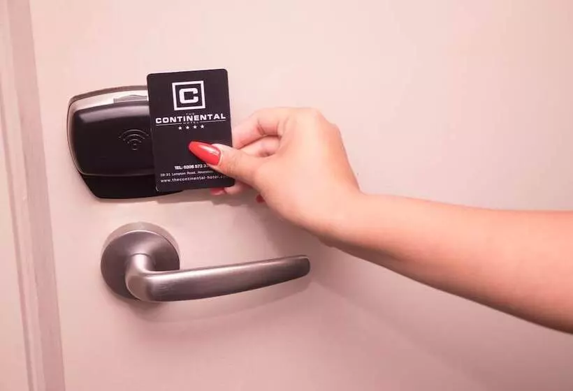 اتاق سوپریور, The Continental Hotel Heathrow