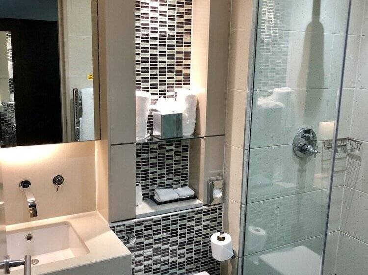 اتاق کلاسیک, The Continental Hotel Heathrow