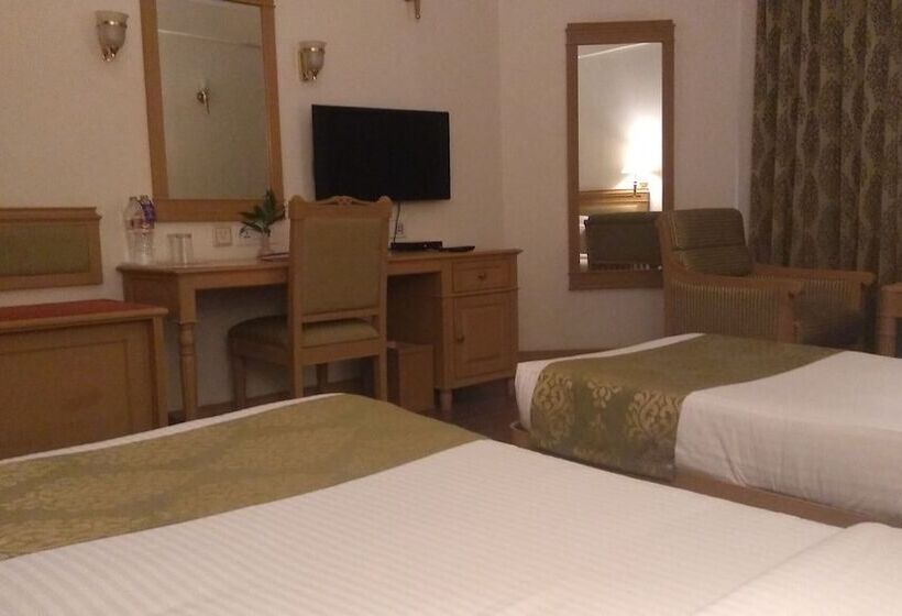 高级大房间, Abad Atrium