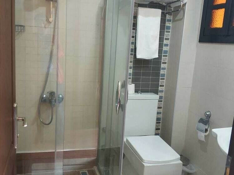 חדר אקונומי, Altinsaray