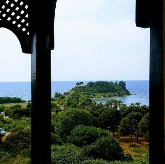 חדר אקונומי, Altinsaray