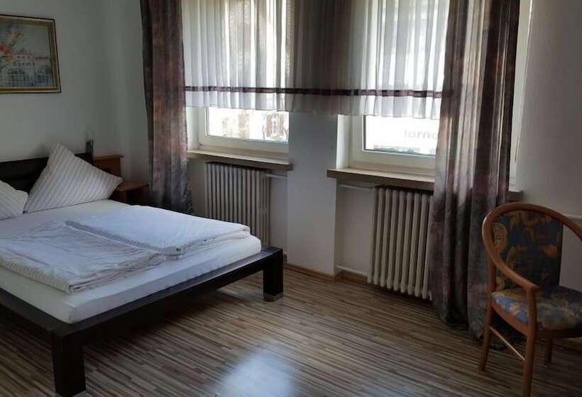 Номер Стандарт, Central