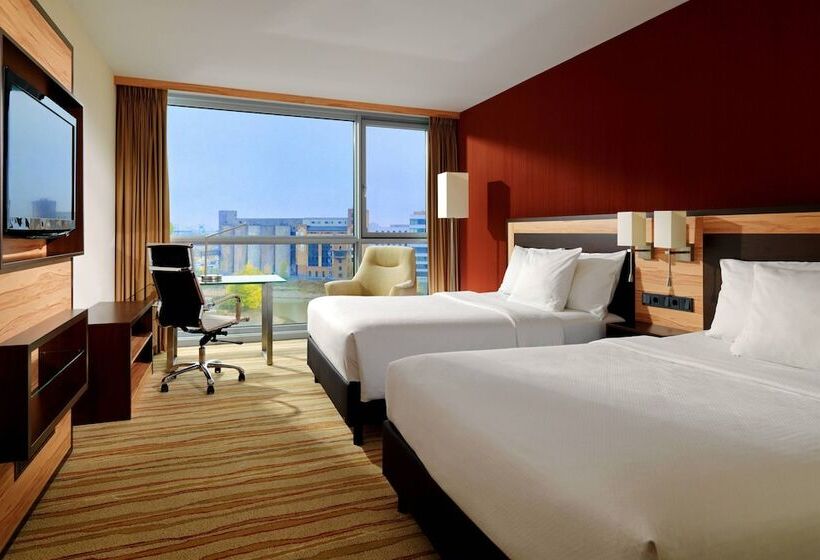 ２ダブルベッドのスタンダードルーム, Courtyard By Marriott Duesseldorf Hafen