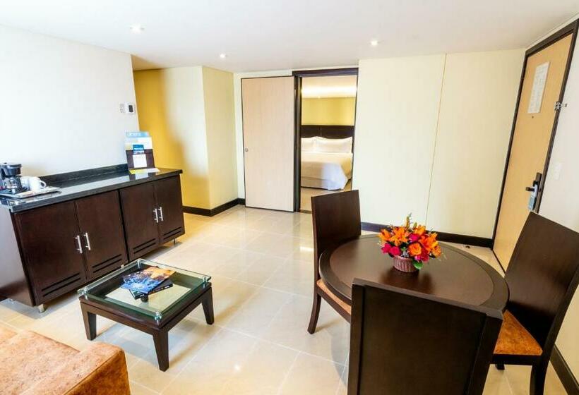 סוויטה, Sonesta Hotel Cali