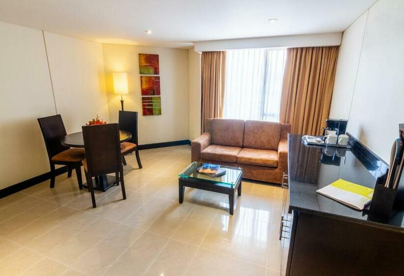 סוויטה, Sonesta Hotel Cali