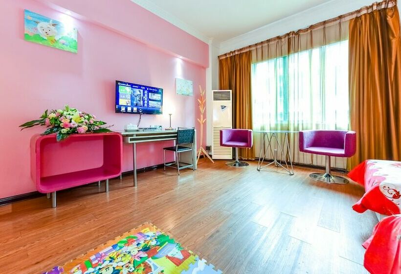 اتاق خانوادگی, Grand 0773