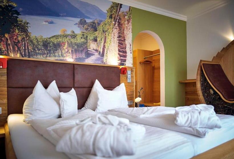 디럭스 스위트, Lindenhof