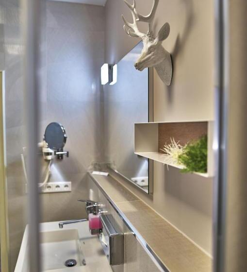 패밀리 룸, Lindenhof