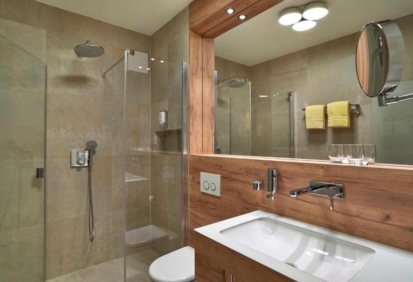 디럭스 주니어 스위트, Lindenhof