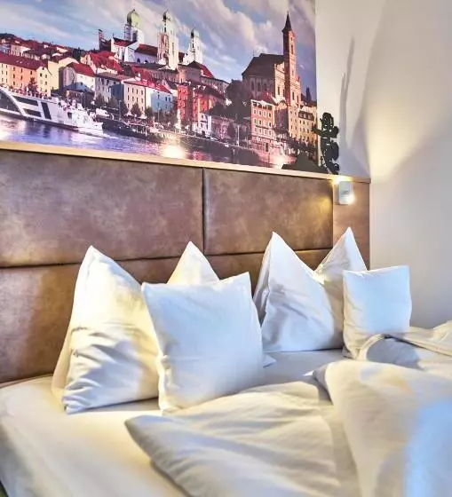 Junior Suite Vista Jardim, Lindenhof