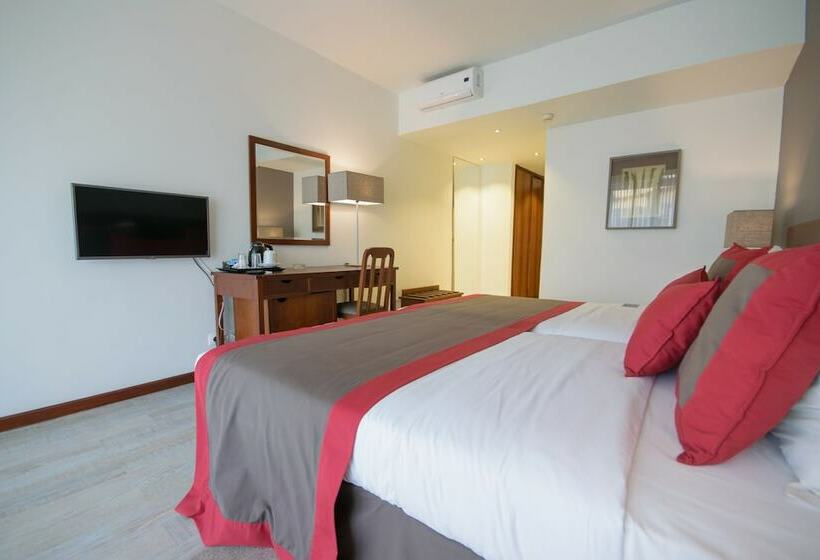 חדר סופריור נוף לגינה, Oasis Praiamar