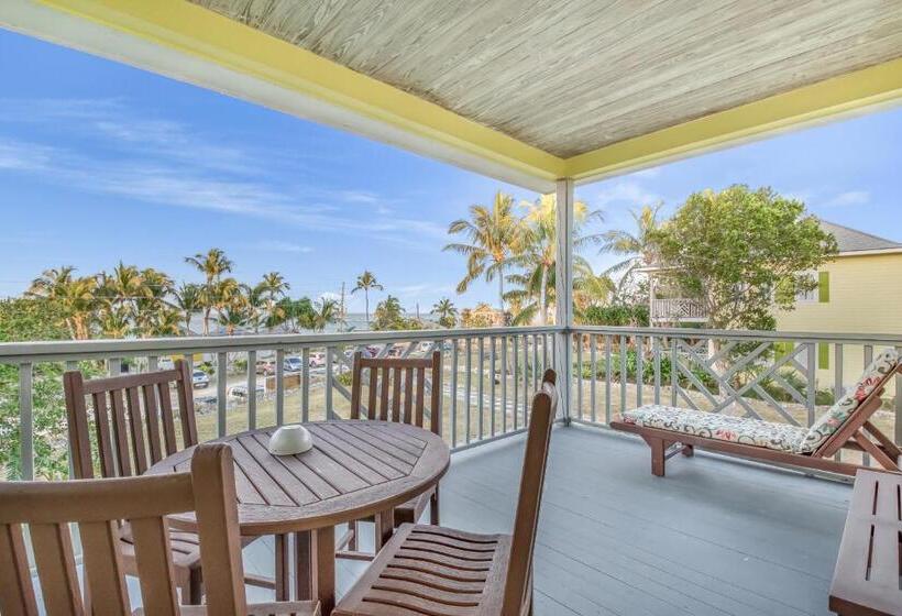 آپارتمان 1 خوابه با چشم‌انداز دریا, Pineapple Fields