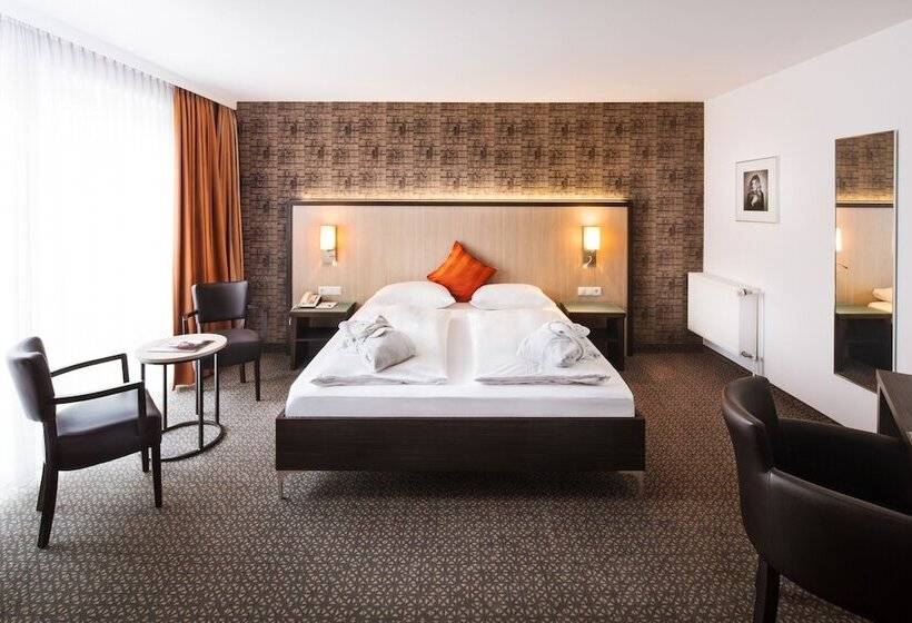 スタンダードルーム, Plaza