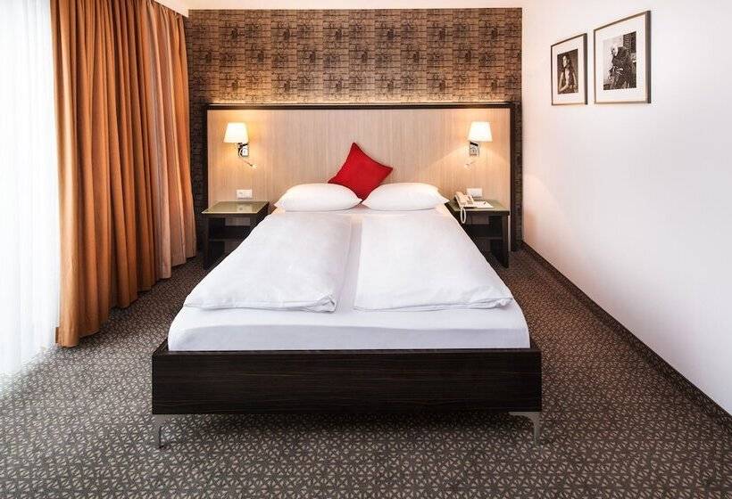 スタンダードルーム, Plaza