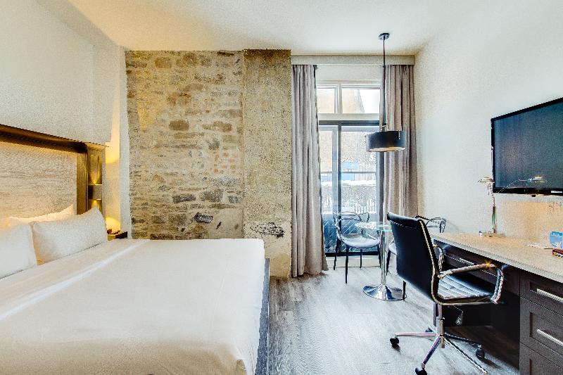 سوییت لوکس, Portroyal