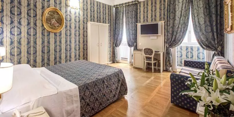 اتاق استاندارد سه نفره, Relais Fontana Di Trevi