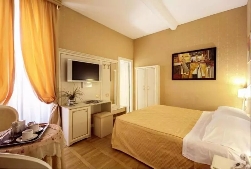 اتاق استاندارد یک نفره, Relais Fontana Di Trevi