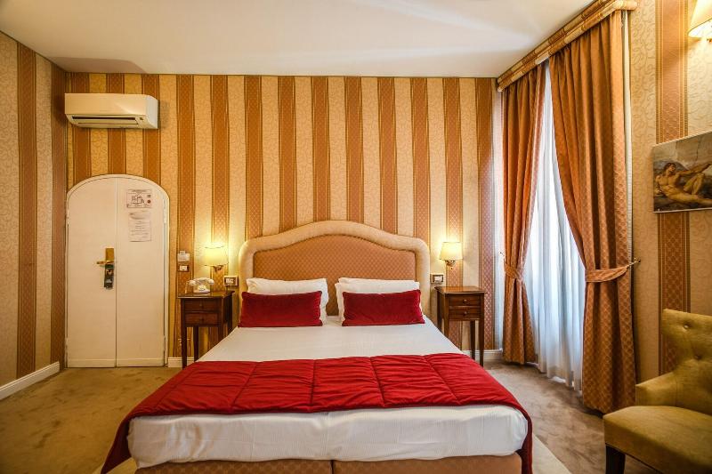 اتاق سوپریور, Relais Fontana Di Trevi