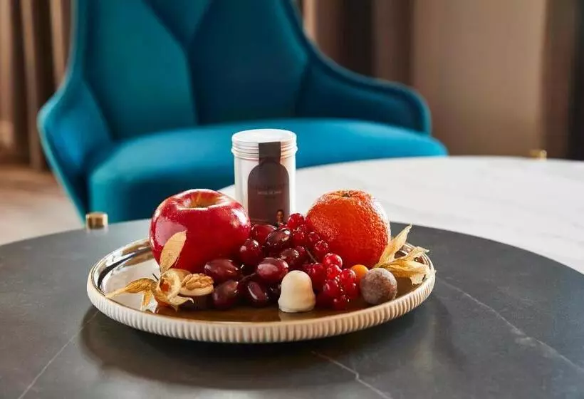 スイート, Steigenberger Hotel De Saxe