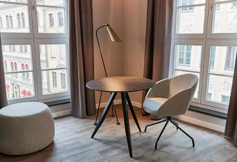 ジュニアスイート, Steigenberger Hotel De Saxe