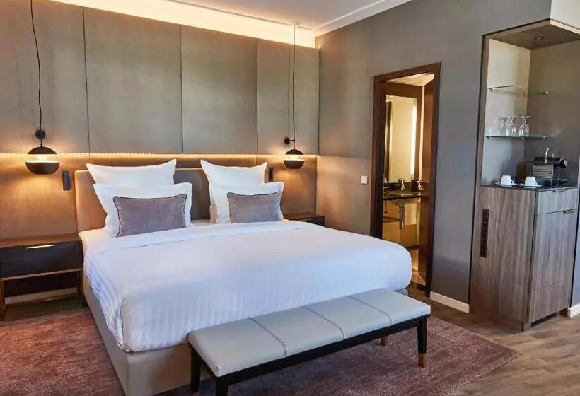 ジュニアスイート, Steigenberger Hotel De Saxe