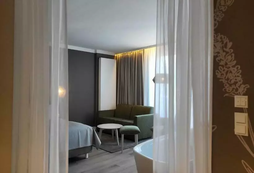 سوییت جونیور با بالکن, Landhotel Rittmeister & Kräuter Spa Adults Only
